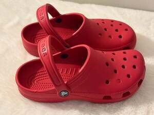 M 6/ W 8 Crocs Classic Clog